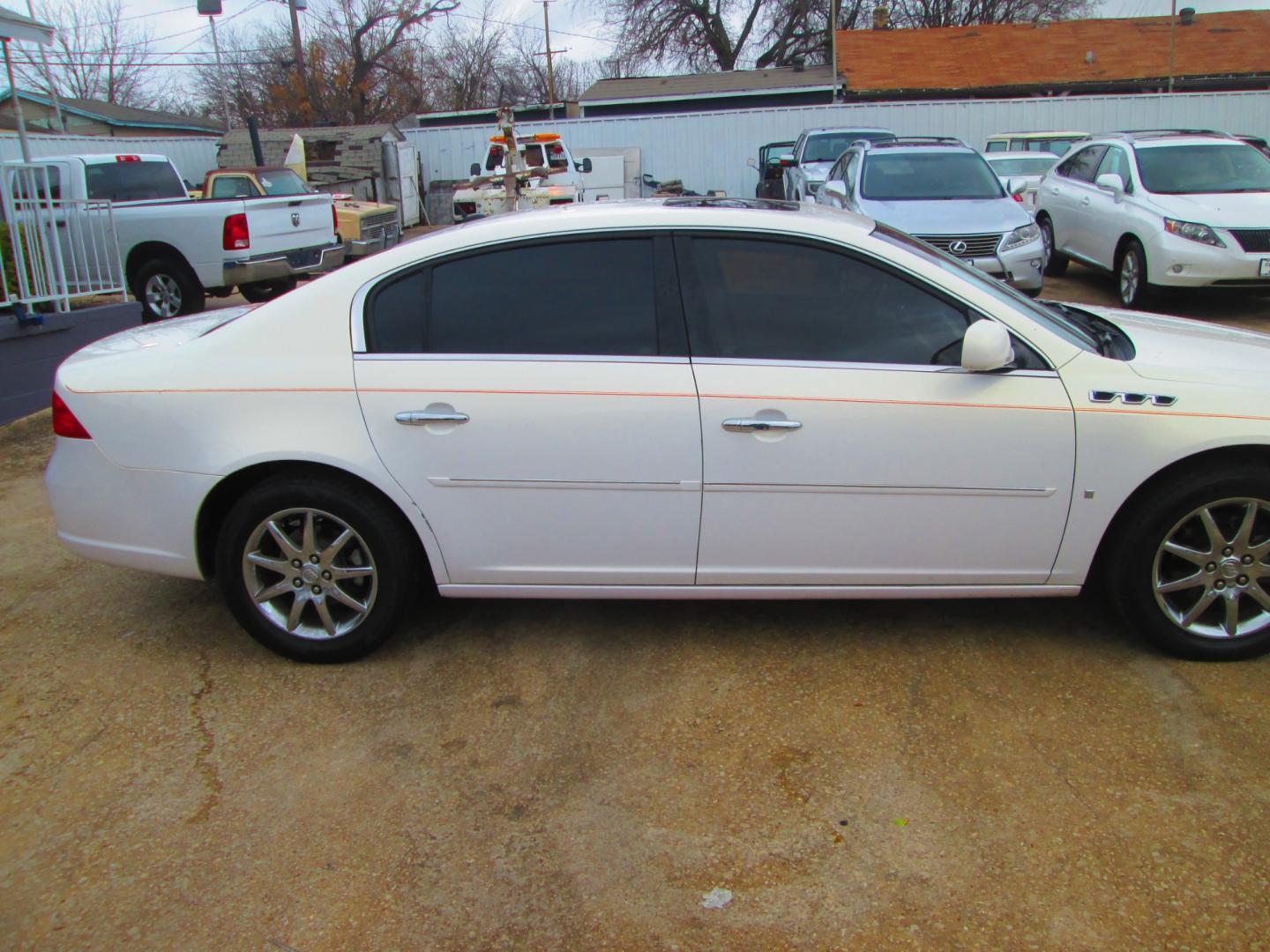 2007 Buick Lucerne (1G4HD57257U) , located at 1815 NE 28th St., Fort Worth, TX, 76106, (817) 625-6251, 32.795582, -97.333069 - Photo#3